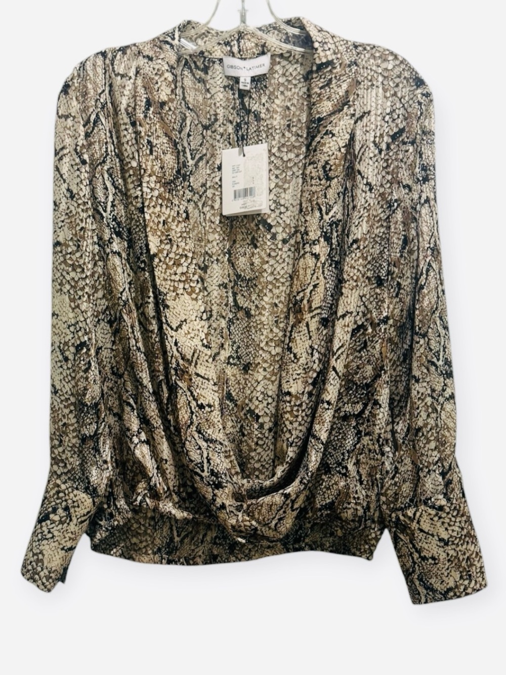NWT. Gibson Latimer snake print blouse. Size small.